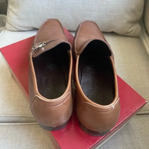 Salvatore ferragamo mens loafers in brown leather - Picture 3 of 9
